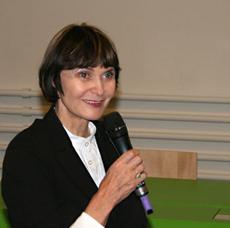 Bundespräsidentin Micheline Calmy-Rey betonte die Bedeutung des Neutralitätsrechts für die Schweizer Aussenpolitik und wirbt für eine aktive Neutralitätspolitik.