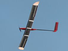 Das unbemannte Solarsegelflugzeug ''Sky Sailor'' hält einen neuen Rekord. (Bild: EPFL / Y. Fournier)