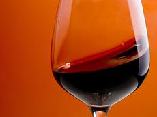 Vorabinformationen zu einem Wein können das Geschmacksempfinden beeinflussen. (Bild: flickr)