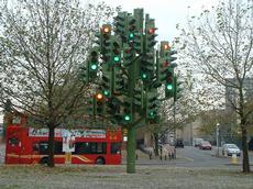 Zum Glück nur ein Kunstwerk: Lichtsignal in London (Bild: D. Helbing)