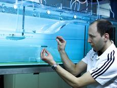 Benjamin Zoller explains the water channel tests (all photos: Pablo Faccinetto/ETH Zurich)