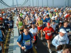 Marathonläufer sollten Eisenpräparate nicht ohne vorherigen Bluttest schlucken (Bild: flickr / Martineric)