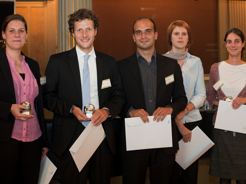 Die fünf nominierten Kandidaten für den Preis: Anja Hänzi, Thomas Helbling, Antonio Tricoli, Mirjam Ochsner und Marta Bally (v. l. n. r.) (Bild: Philippe Arnez / ETH Zürich)