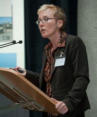 Nina Buchmann stellt die Ziele des Kompetenzzentrums World Food Systems vor. (Bild: Tom Kawara / ETH Zürich)