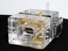 Prototype of the organometallic fuel cell (Photo: Peter Rüegg / ETH Zurich)